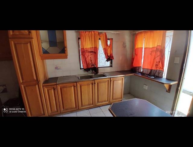 3 BEDROOM PROPERTY TO RENT IN PARK HILL